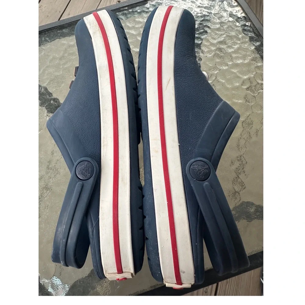 Crocs  Navy Blue White Band Red Stripe  Clogs‎ Mens 5 Womens 7